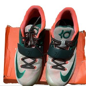 KD ‘Easy Money’ 7s